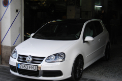 VW-GOLF-R32